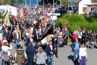 Der riesige Festumzug startete am Nystedplatz aus durch die Straßen von Dahme und war von zahlreichen begeisterten Zuschauern umgeben.