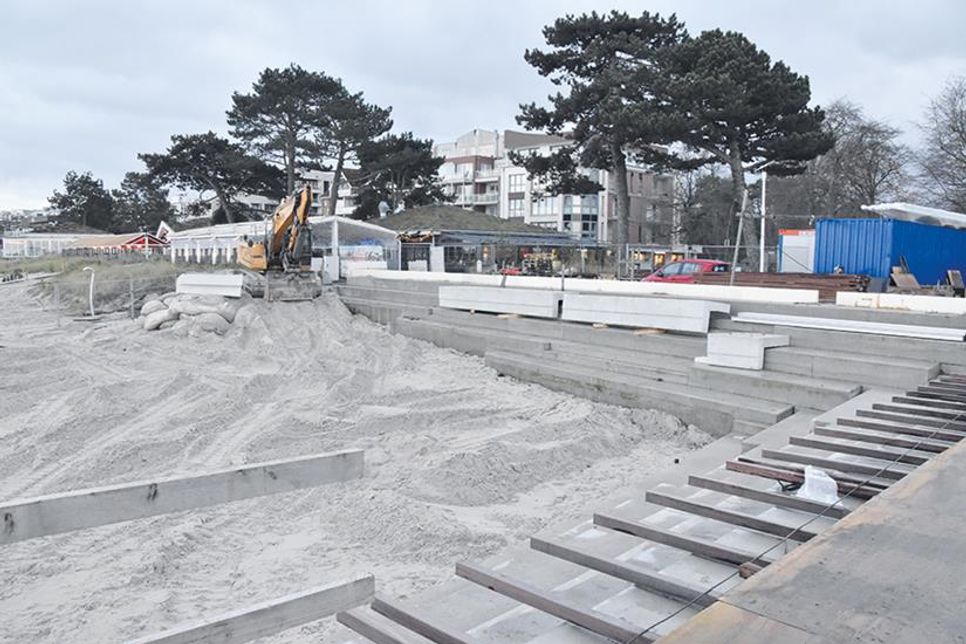 Am Strandzugang – direkt am Seebrückenvorplatz - entsteht ebenfalls eine Sitzstufenanlage.