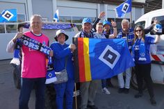 Der HSV spielt kommende Saison wieder in der 1. Bundesliga. Das löst auch bei den treuen Fans in Grömitz Jubel aus.