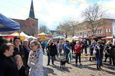 Buntes Markttreiben in Neustadt.