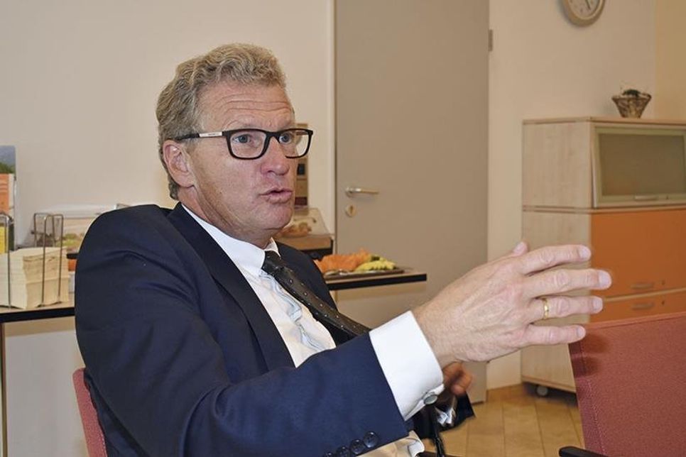 Minister Bernd Buchholz verspricht: „Timmendorfer Strand wird nicht abgehängt, ich möchte Timmendorf sogar noch besser anbinden“.