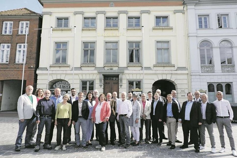 Der Fototermin vor der ersten Sitzung hat Tradition.