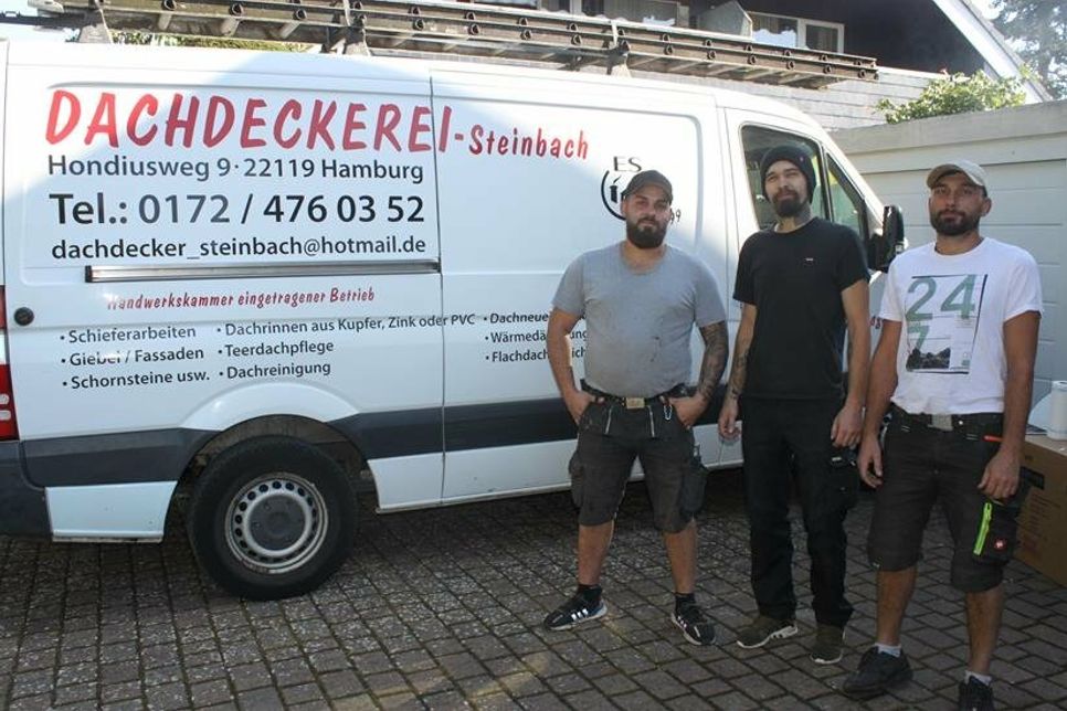 Juniorchef Dominik Steinbach (lks.) mit einem Teil des Teams.