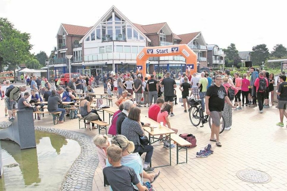 Hatte in 2019 Premiere als Veranstaltungsort und wird auch in diesem Jahr wieder Start- und Zielpunkt sein: der Seebrückenvorplatz Pelzerhaken.