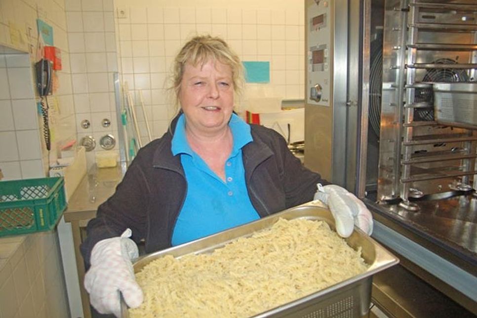 Die Nudelmenge, die Heike an „Nudeltagen“ einplanen muss“, hat sich im Laufe der Jahre vervielfacht.