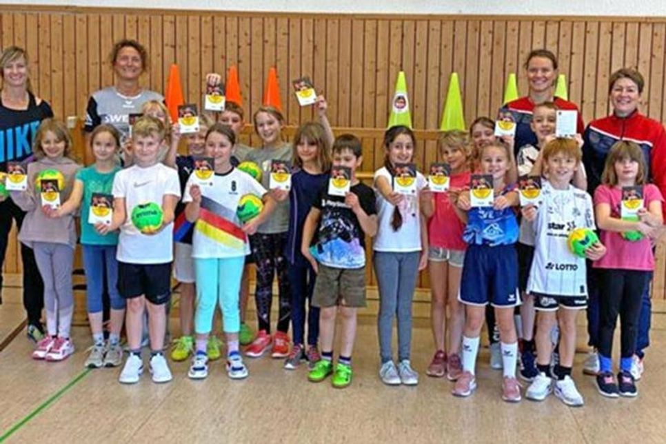 Die 3b mit den Gästen von der HSG