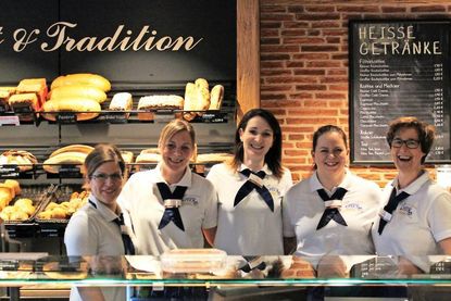 Das freundliche Verkaufsteam der Landbäckerei Puck im Gruber Stammhaus.