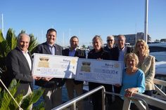 Spendenübergabe mit: Oliver Seiter, Geschäftsführer ancora Marina, Stephan Perner, Vorsitzender „Kinder auf Schmetterlingsflügeln“, Thorsten Schmidt, Präsident Rotary Club, Kerstin Olschwsky, Geschäftsführerin Kinderschutzbund, Dr. Georg Heerten, Rotary Club Orga-Team, Rüdiger Nittritz, Rotary Club Orga-Team, Mechtild Piechulla, Vorsitzende Kinderschutzbund, und Nina Hiller, Rotary Club Orga-Team (v. lks.).
