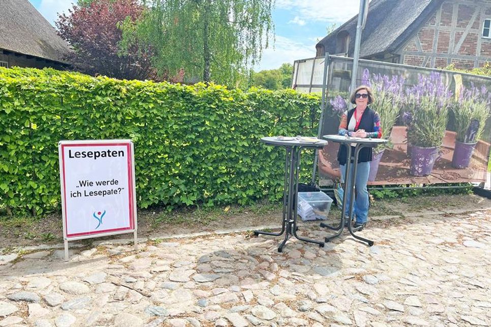Angelika Weppler, Koordinatorin der Lesepaten für Eutin, rührte die Werbetrommel für das Mentor-Projekt.