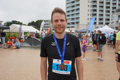 Sieger Halbmarathon: Simon Bong aus Hamburg.