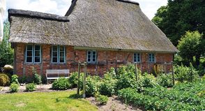HANDARBEIT & „MEER“: Aktionstag im Dorfmuseum Ratekau