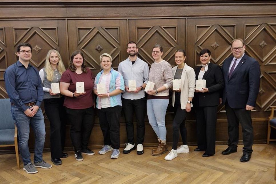 Die Begrüßung fand im alten Sitzungsaal des Rathauses statt.