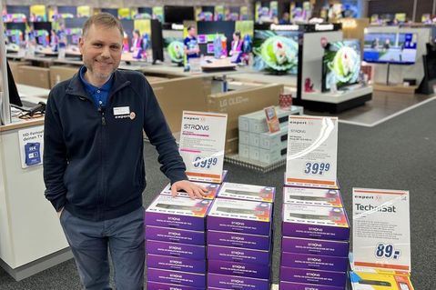 Christian Zander ist Teamleiter im expert Neustadt und steht seinen Kunden beratend zur Seite.