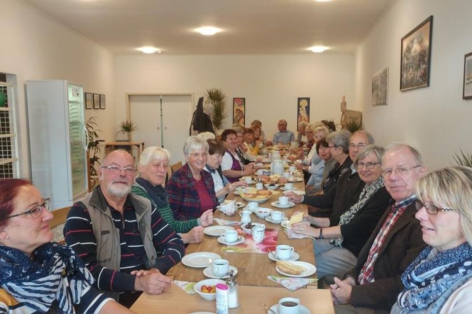 Neustadt. In unterschiedlichen Bereichen unterstützen zurzeit 33 Personen den Seniorenbeirat der Stadt Neustadt. Im Rahmen eines Frühstücks in den Räumen der Neustädter Tafel bedankte sich der Seniorenbeirat bei den Helfern für das unermüdliche ehrenamtliche Engagement, das für den Seniorenbeirat von großer und unverzichtbarer Bedeutung ist. (red)