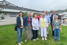 Freuten sich über den gelungenen Trägerwechsel (v. lks.): Nicole Kohlert (FWK und ehemalige Bürgermeisterin), Gabriele Boßmann (FWK), Angelika Studtmann (CDU), Marianne Unger (DKSB), Wybke Schmidt (SPD), Kitaleiterin Antje Janik, Bürgermeister Stefan Schwardt (CDU), DKSB-Geschäftsführer Martin Liegmann und 1. Vorsitzende des DKSB Kreisverband Ostholstein Mechthild Piechulla.
