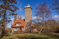 Der drittälteste Leuchtturm an der Ostseeküste steht in Pelzerhaken. Andreas Nissen schickte uns diese sonnige Ansicht.
