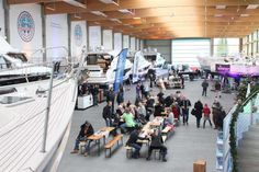 Die Ausstellungshalle der ancora Marina lud zum Verweilen für die ganze Familie ein.