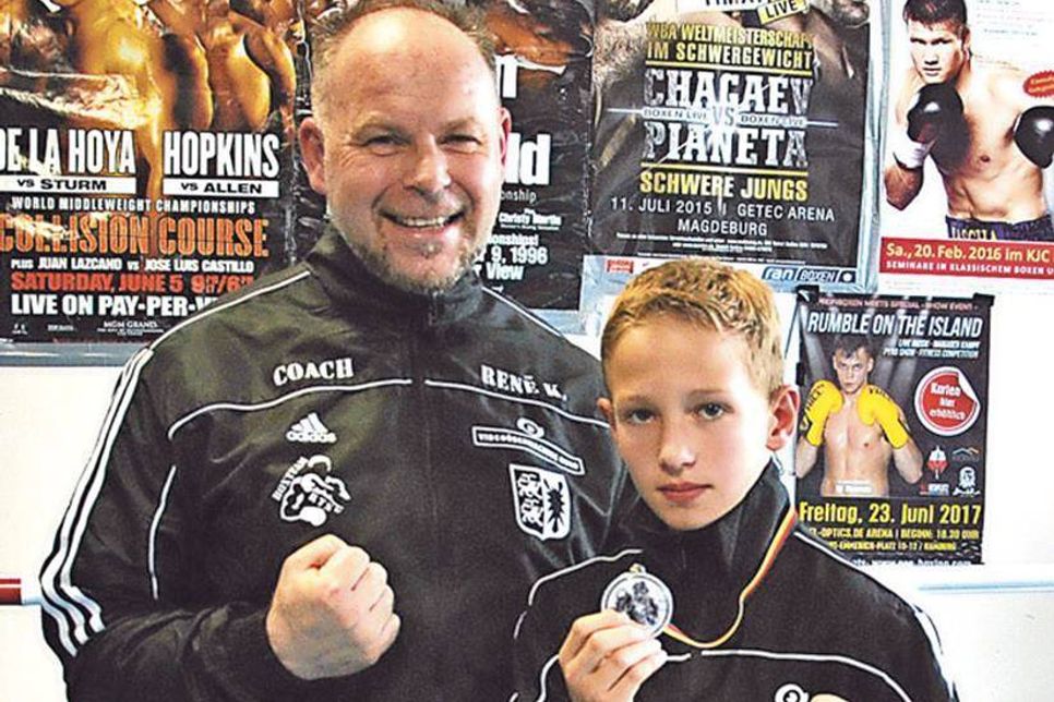 Morten Lender mit seinem Trainer René Küpper.