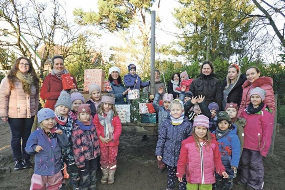 Vorfreude: Einmal noch schlafen, dann dürfen die Spatzennest-Kinder die Geschenke des Fördervereins auspacken.