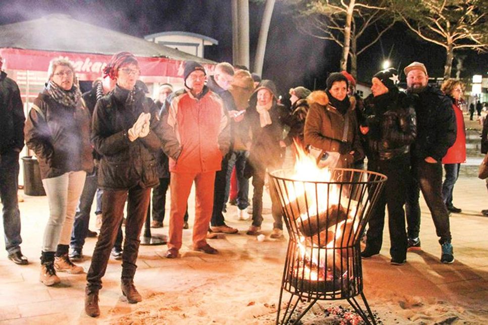 Der Fremdenverkehrsverein lädt ein zum Fest zwischen den Jahren mit Gemütlichkeit am Feuerkorb und viel Musik.