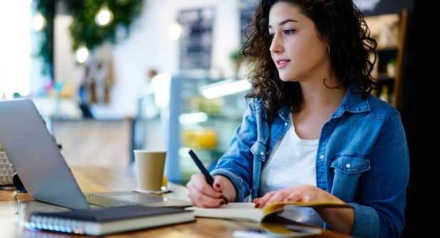 Nach der Schule stehen viele vor der großen Frage: Was passt zu mir?