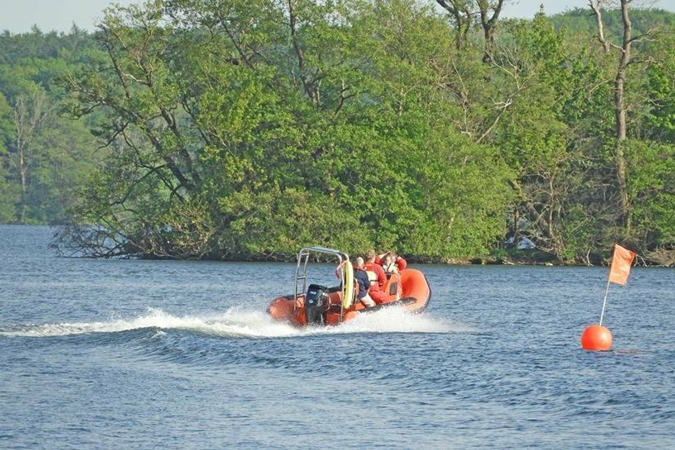 Eine Probefahrt auf dem Großen Plöner See verlief zu allseitiger Zufriedenheit.