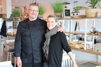Sie leben Gastronomie mit Herz und Seele - Peggy Henk und Chefkoch Frank Dykhuis.