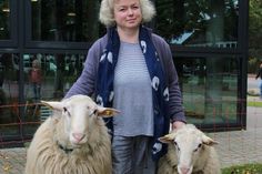 Schafzüchterin Dr. Andrea Boldt-Lynsche kam mit Walker und Zati.