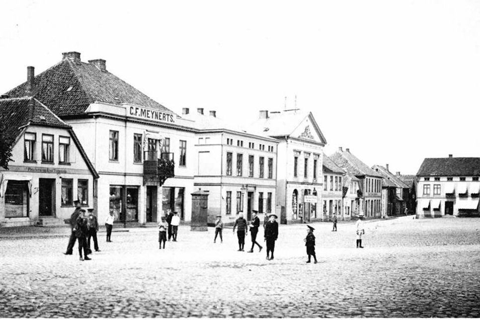 Der Marktplatz in der Mitte des 19. Jahrhunderts.