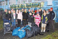 Gemeinsame Sache für eine saubere Umwelt machten Malenter Schülerinnen und Schüler und tatkräftige BürgerInnen.