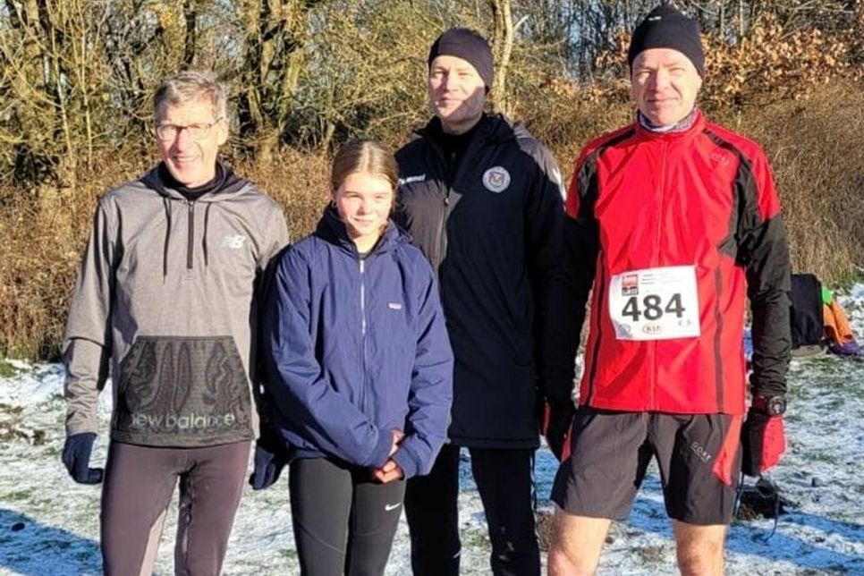Peter Massny, Pia Feline Loors, Andreas Boller und Wolf Reimer (v. lks.).