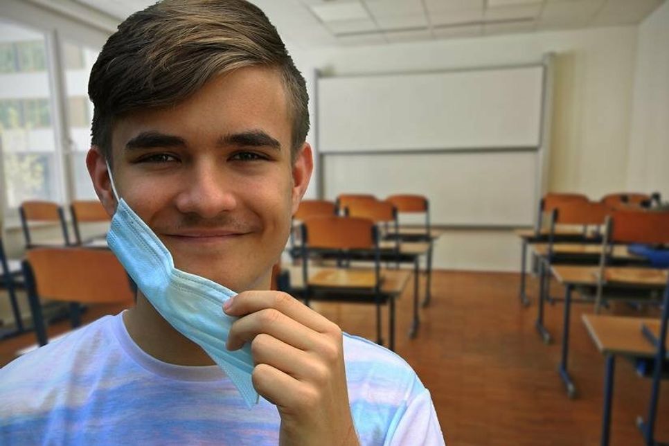 Ziel sei es, die Maskenpflicht Ende Oktober auslaufen zu lassen.