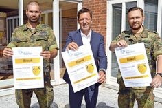 Freuen sich auf das Biwak mit abschließendem Familientag: Hauptfeldwebel Sascha Bunn (v.l.), Ratekaus Bürgermeister Thomas Keller und Oberleutnant Fanz Haas. (Foto: Setje-Eilers)