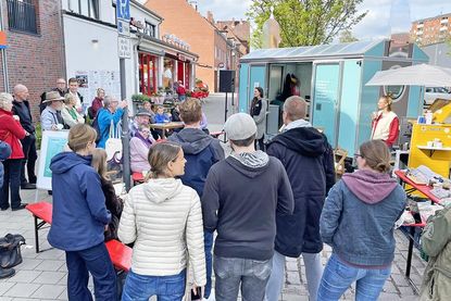 Gute Stimmung beim Tourstart in Dietrichsdorf. Fotos: Münch