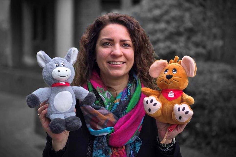 Nina Hammer, Regionaldirektorin der Förde Sparkasse Schönberg, unterstützte die Aktion.