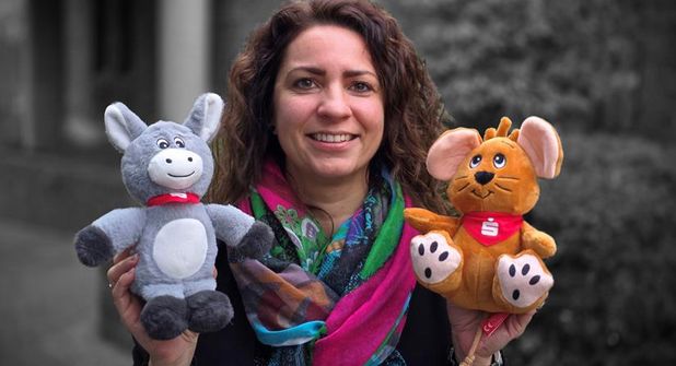Nina Hammer, Regionaldirektorin der Förde Sparkasse Schönberg, unterstützte die Aktion.
