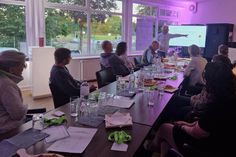 Beim Netzwerkforum werden aktuelle Themen kompakt und praxisnah vermittelt.