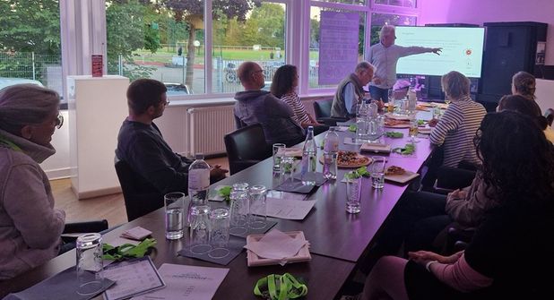 Beim Netzwerkforum werden aktuelle Themen kompakt und praxisnah vermittelt.