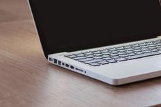 Quelle: https://pixabay.com/de/photos/laptop-technologie-elektronisch-6856557/