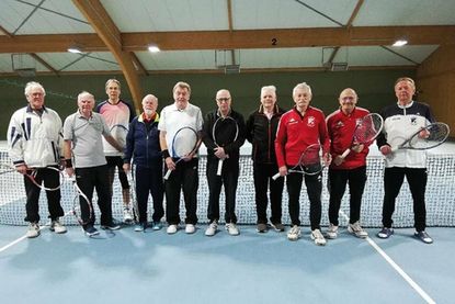 „Es lacht sich so schön, wenn man gewinnt“,  hieß es bei den Lütjenburger Tennis Herren 70 II gegen TC Alsterquelle nach einem spannende Match-Nachmittag.