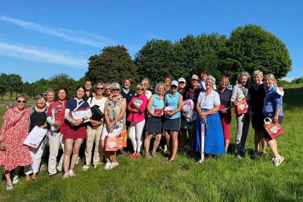 Die Teilnehmerinnen des diesjährigen offenen Damen-Vierer.