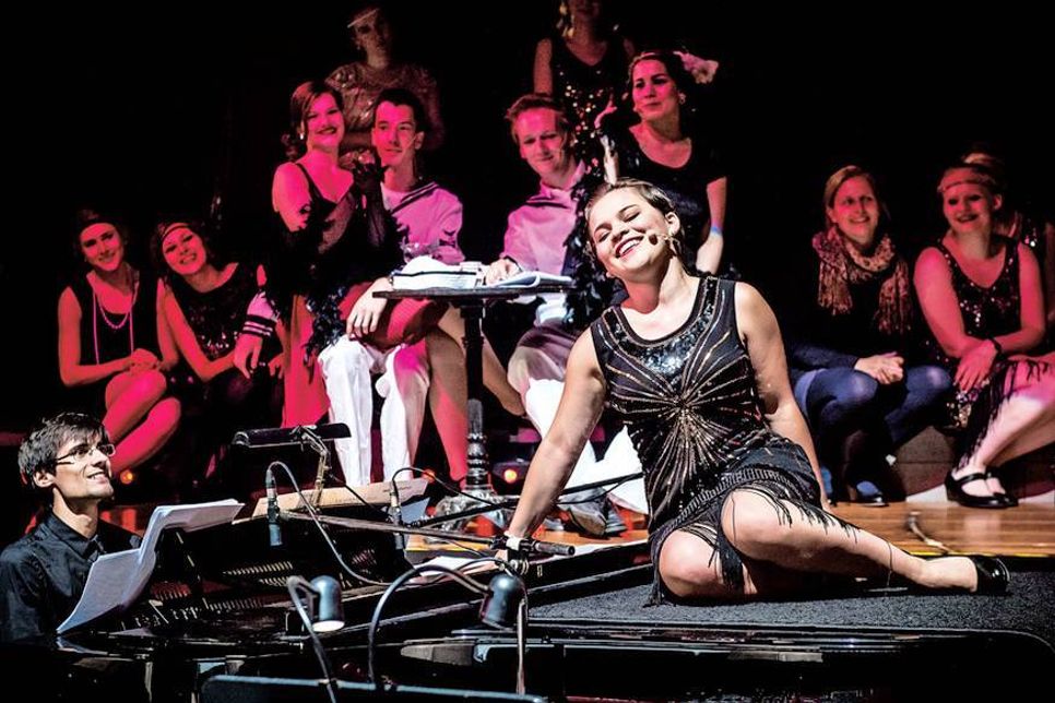 Bereits Anfang Juli präsentierten die Studierenden der Musikhochschule Lübeck die 20er-Jahre-Revue erfolgreich in Lübeck. (Foto: Olaf Malzahn/hfr)