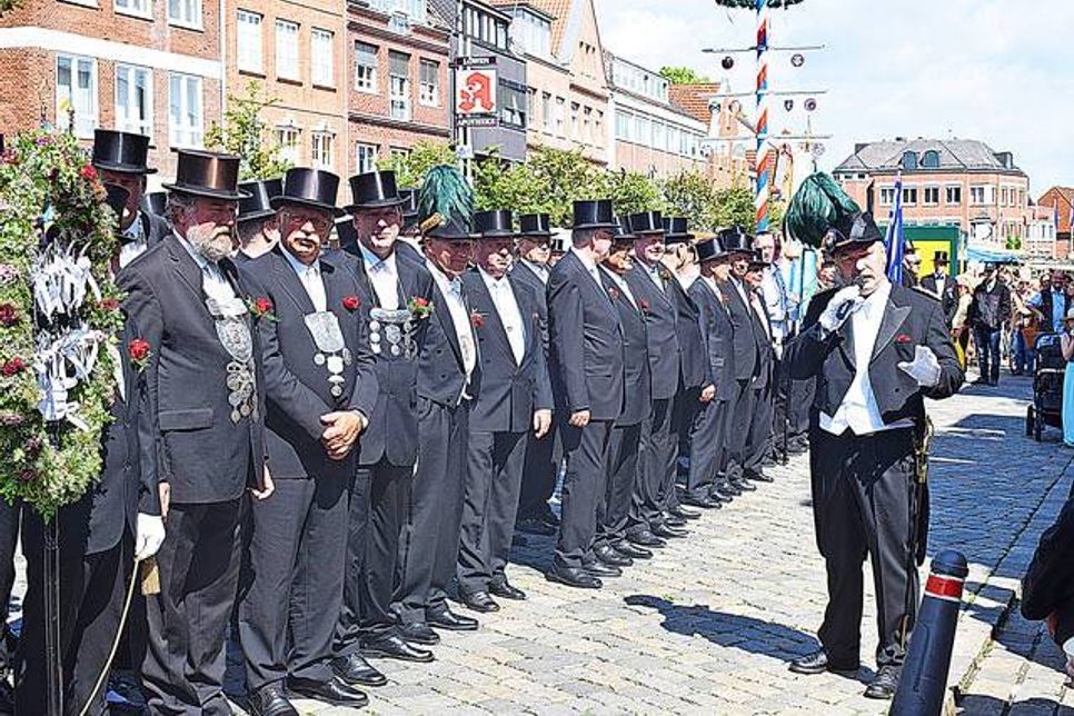Antreten zum musikalischen „Gruß an die Stadt“