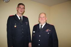 Die Spitze der Lensahner Gemeindefeuerwehr mit Gemeindewehrführer Hartmut Junge (re.) und seinem neuen Stellvertreter Alexander Bendt.