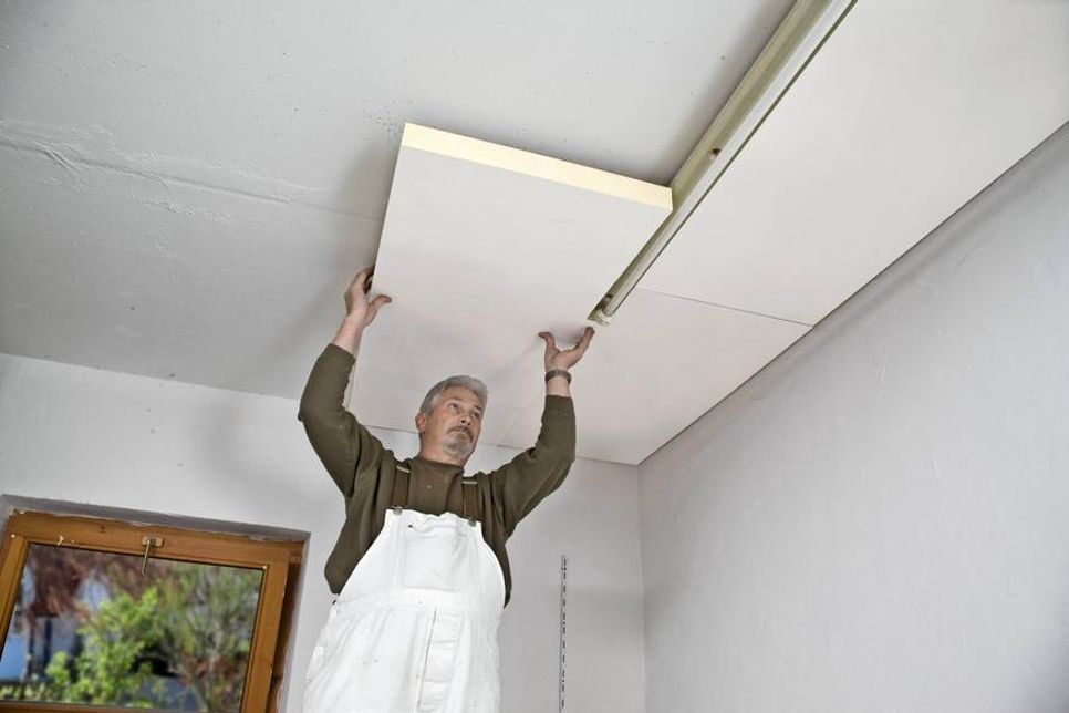 Eine effektive Wärmedämmung der Kellerdecke unter dem Erdgeschoss bringt spürbar mehr Wohnqualität. (Foto: djd/puren)