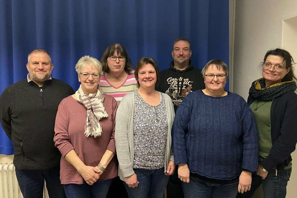 Peter Schulz, Dagmar Bebensee, Hanneke Meyer, Wenke Breede, Marco Breede, Marion Lange, Gesa Hoffmann-Wülfing (v. lks.).
