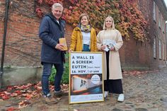 Marcus Gutzeit von der WVE, Ideengeberin Marie Jung und Projektmanagerin Julia Matthiensen (rechts) laden herbstlichen zum Outdoor-Event ein