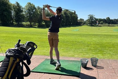 Training auf der Drivingrange.