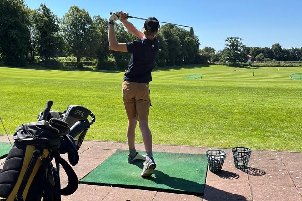 Training auf der Drivingrange.