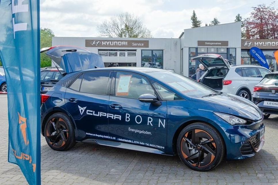 Der Cupra Born ist ein tolles Beispiel für alltagstaugliche E-Mobilität in Bestform.